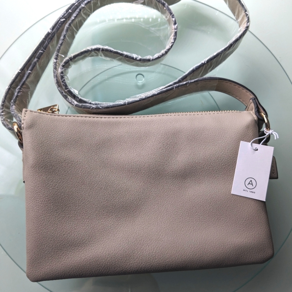 NWT Cafe au lait, Addition Elle, cross body purse